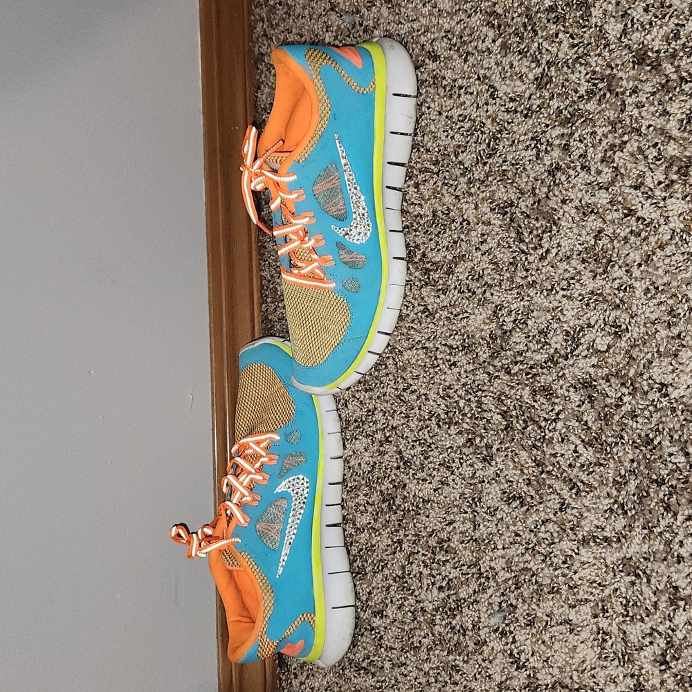 Nike 6.5Y Free Run